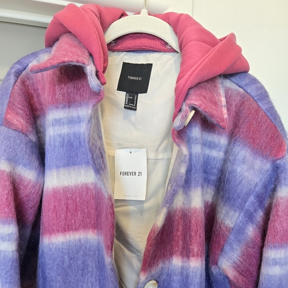 Forever 21 Plaid Shacket - Picture 4 of 6